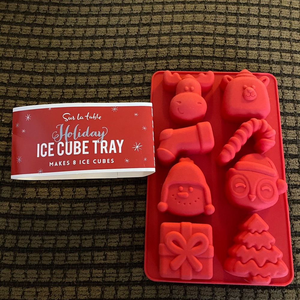 Brand New Sur la Table Holiday Ice Cube Tray